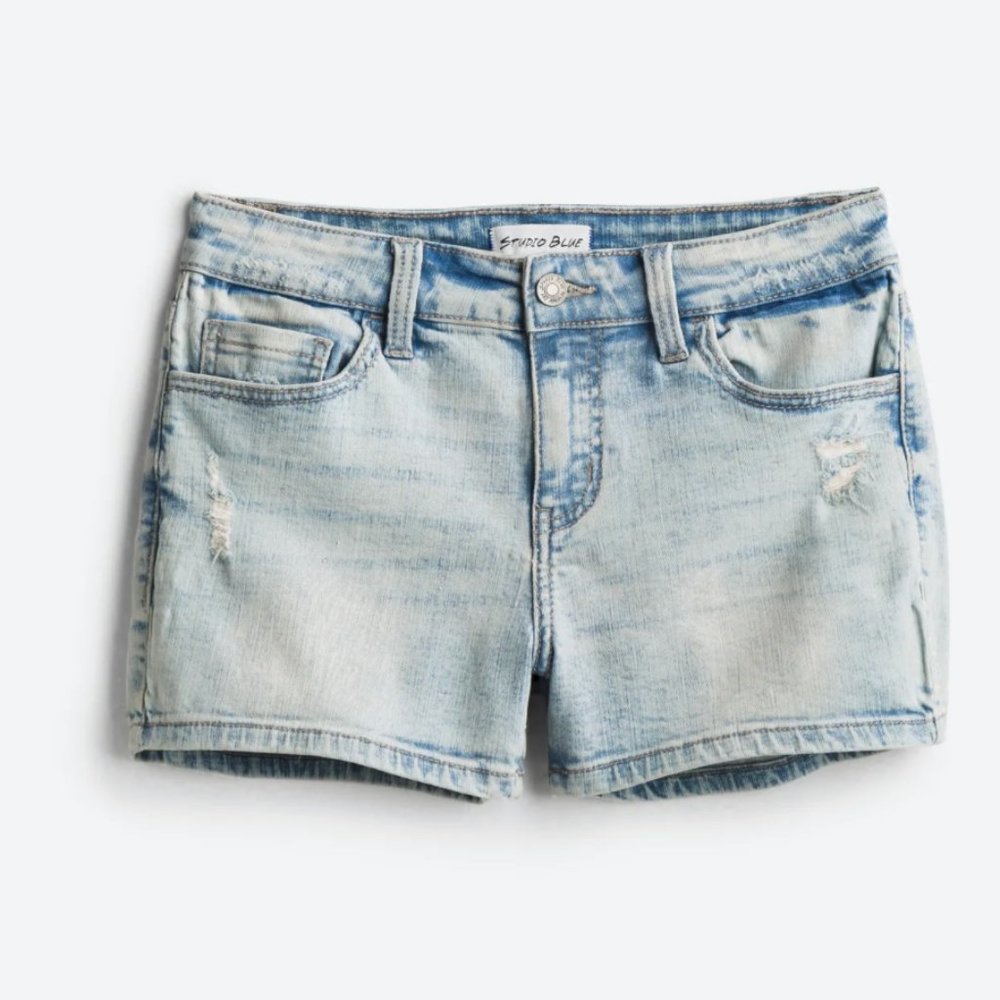 Studio Blue Delilah Mid Rise Denim Short